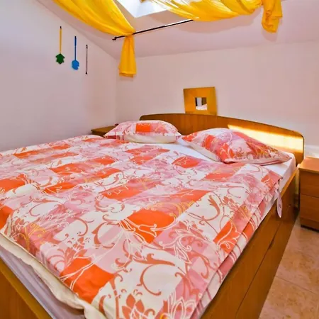 Charming And Sunny Hvar - One Bedroom With Balcony Hvar Town